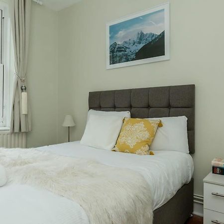 Convenient 2 Bedroom Apartment In Waterloo London Eksteriør bilde